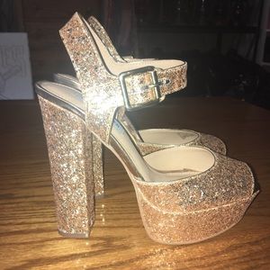 Steve Madden Designer Gold Glitter Platform Sandal